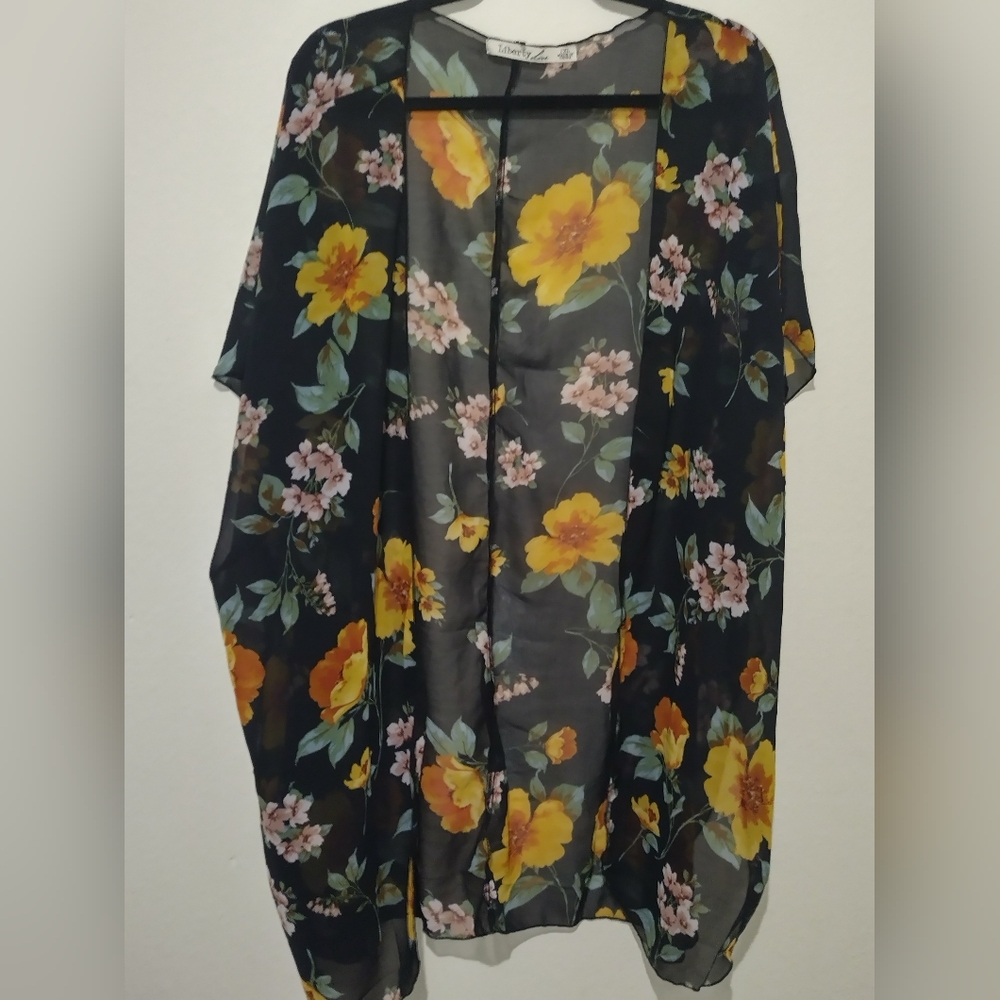 Floral Liberty Love cover up-Size 1XL